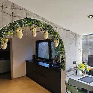  Apartament Arena Prestige