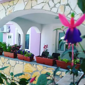 Apartman Ema & Sea Apartment's, Pula